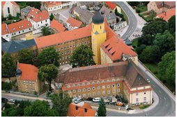 Droyßiger Anstalten
